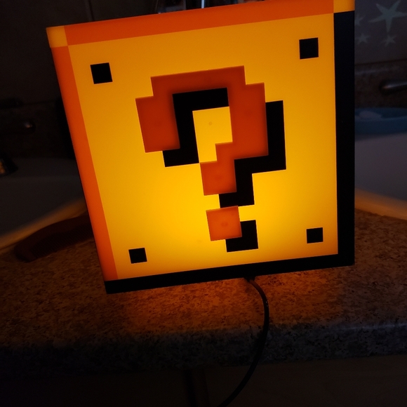 Mario nightlight - Picture 2 of 2